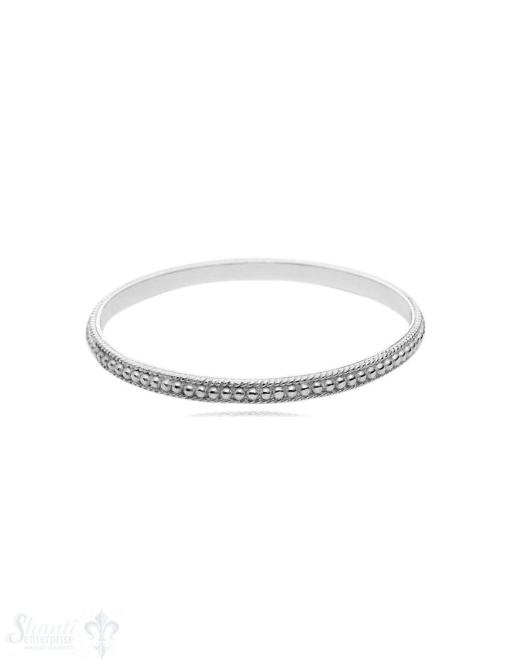 gepunktet & verdrehter Armreif massiv 5 mm breit innen flach Silber - Shanti Enterprise AG