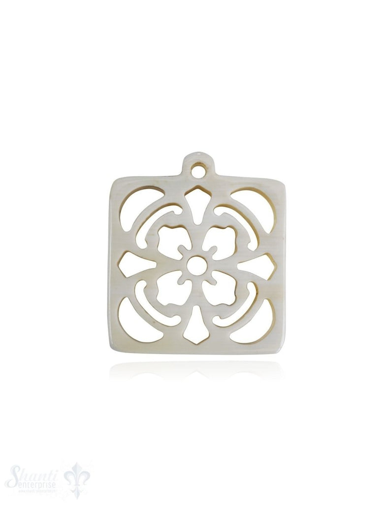 Horn Anhänger Mandala Quadrat 26 mm x 26 mm Blume durchbrochen mit Loch Farbabweichungen sind möglich - Shanti Enterprise AG