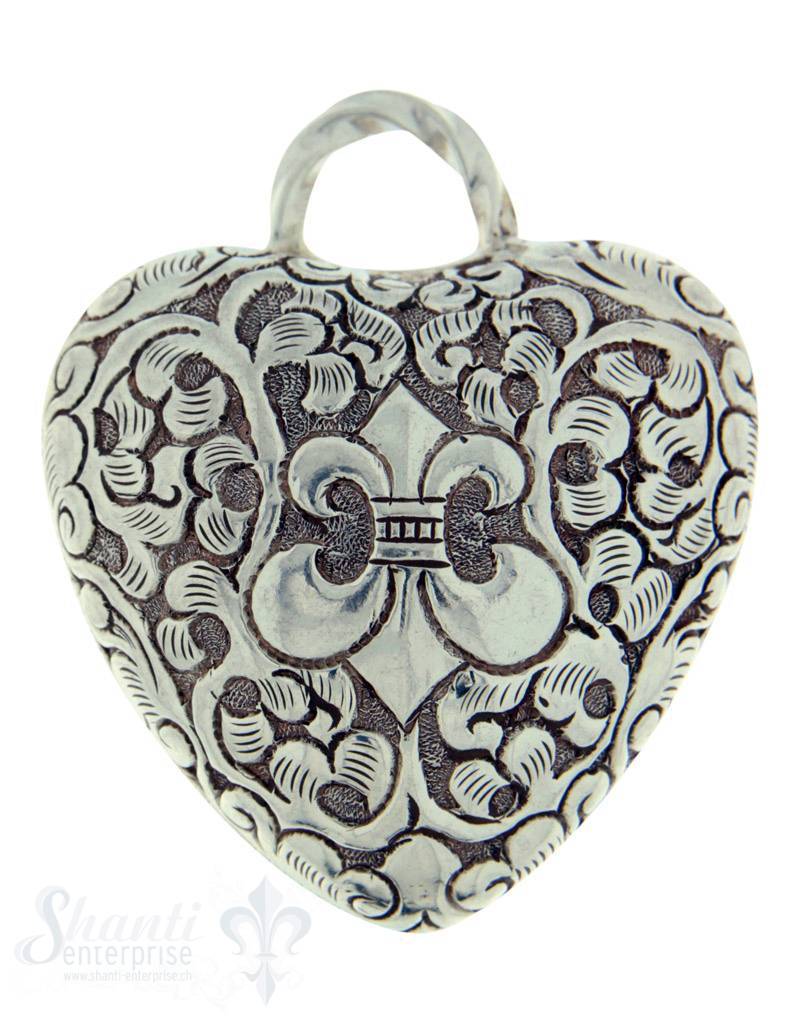 Silberherz bauchig antik mit Lilie 49x41mm Dicke: 23mm mit Öse - Shanti Enterprise AG