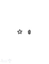 Stern Element 6x2,9 mm  5-zackig getupft verziert Silber geschwärzt ID 1.4 mm 1 Pack = 22 Stk. ca. 5